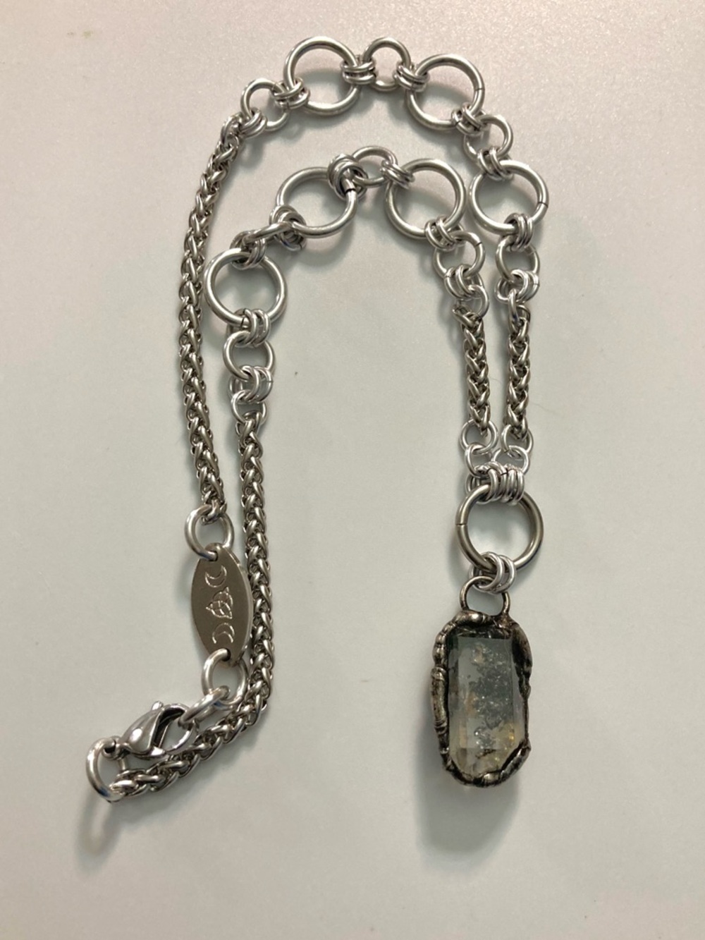 Smoky black herkimer diamond crystal on handmade maille stainless steel chain - Picture 5 of 15